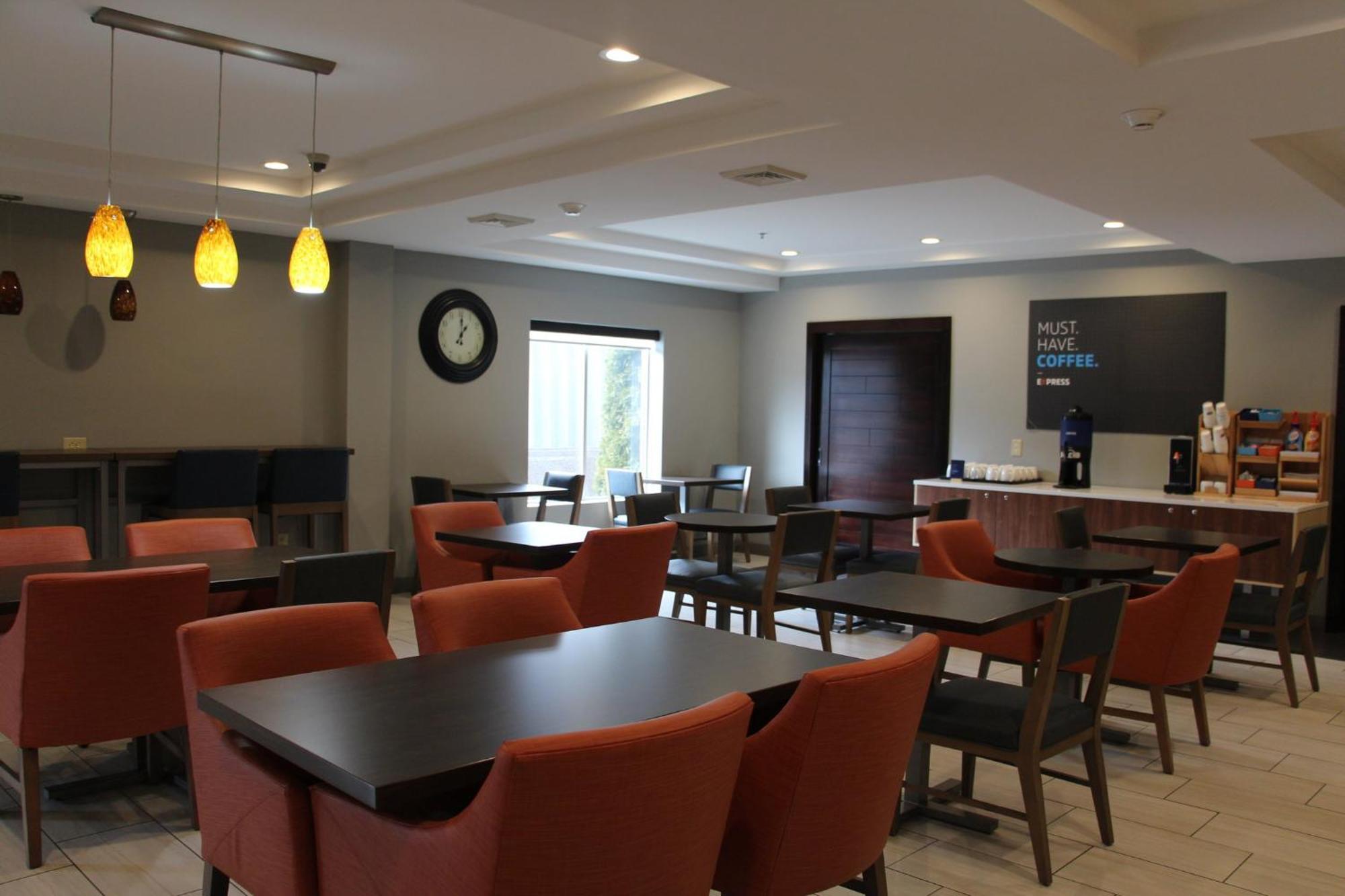 Holiday Inn Express & Suites Wytheville By Ihg Buitenkant foto
