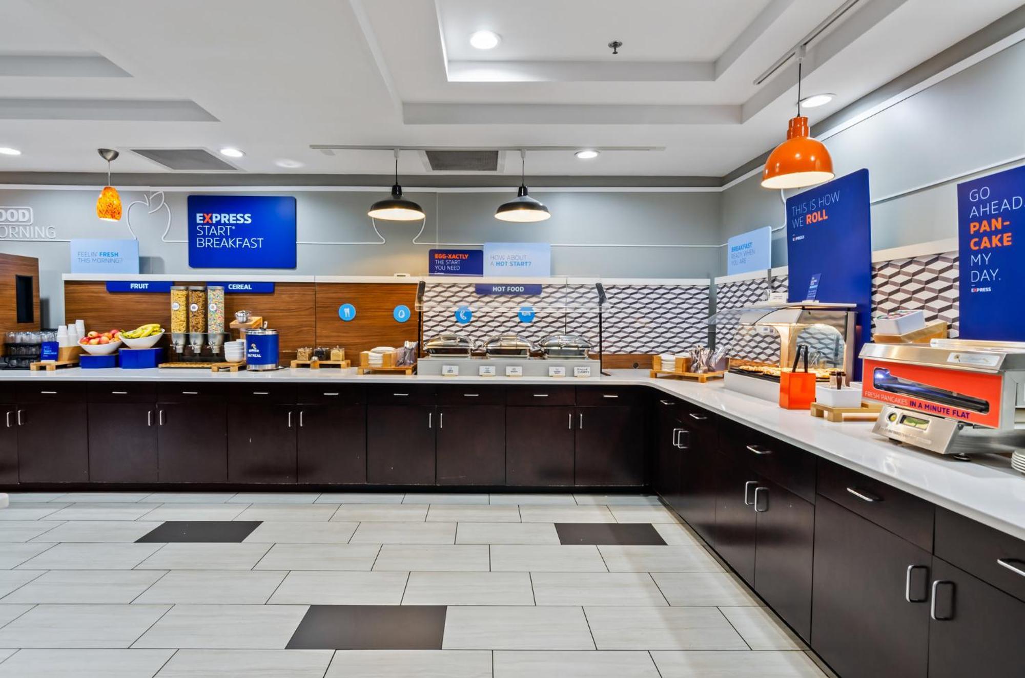 Holiday Inn Express & Suites Wytheville By Ihg Buitenkant foto