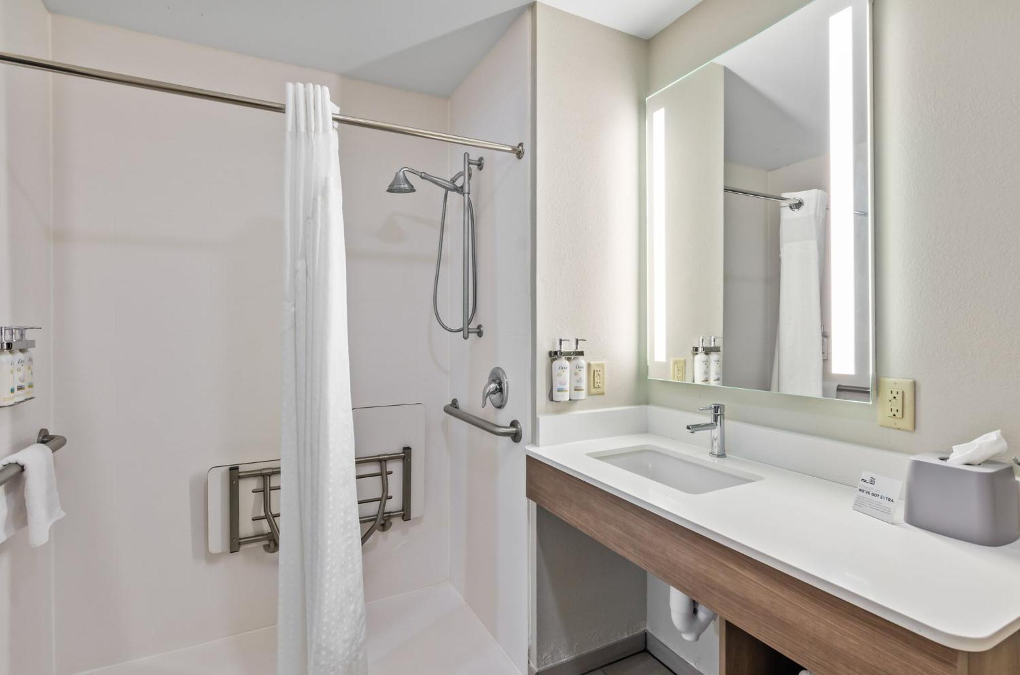 Holiday Inn Express & Suites Wytheville By Ihg Buitenkant foto