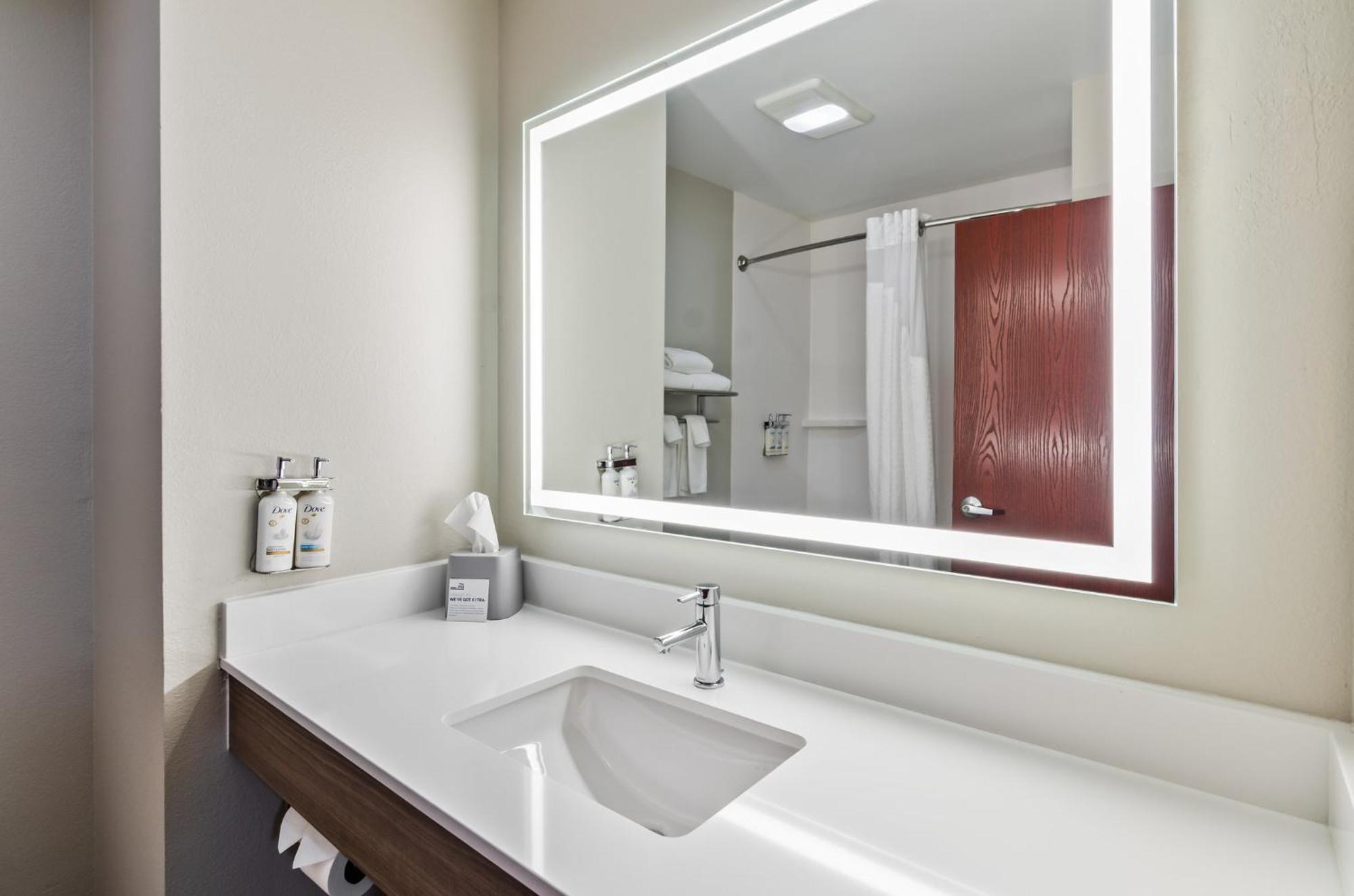 Holiday Inn Express & Suites Wytheville By Ihg Buitenkant foto