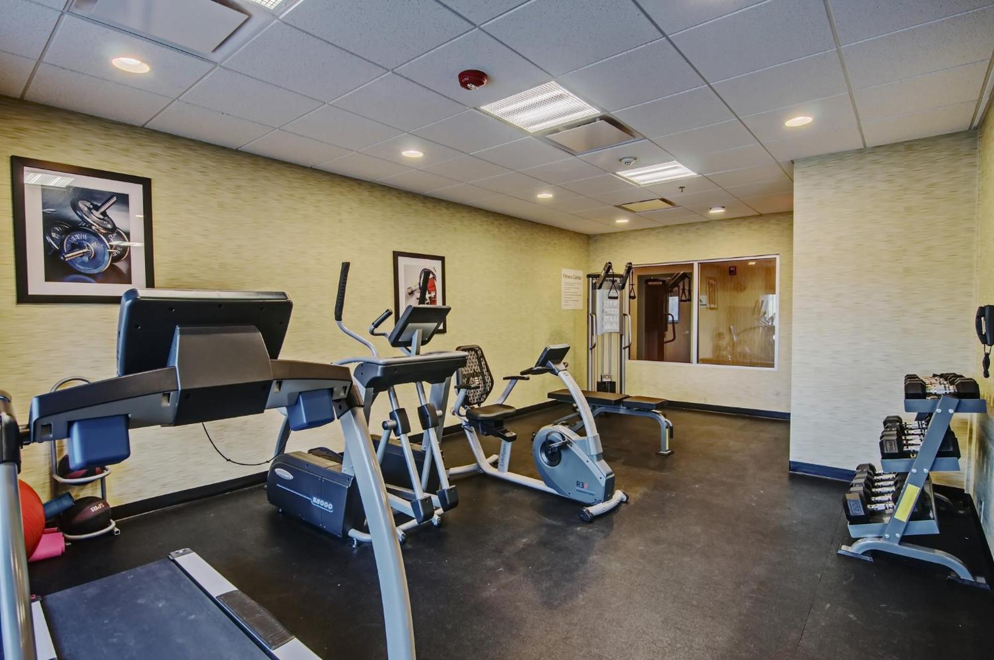 Holiday Inn Express & Suites Wytheville By Ihg Buitenkant foto